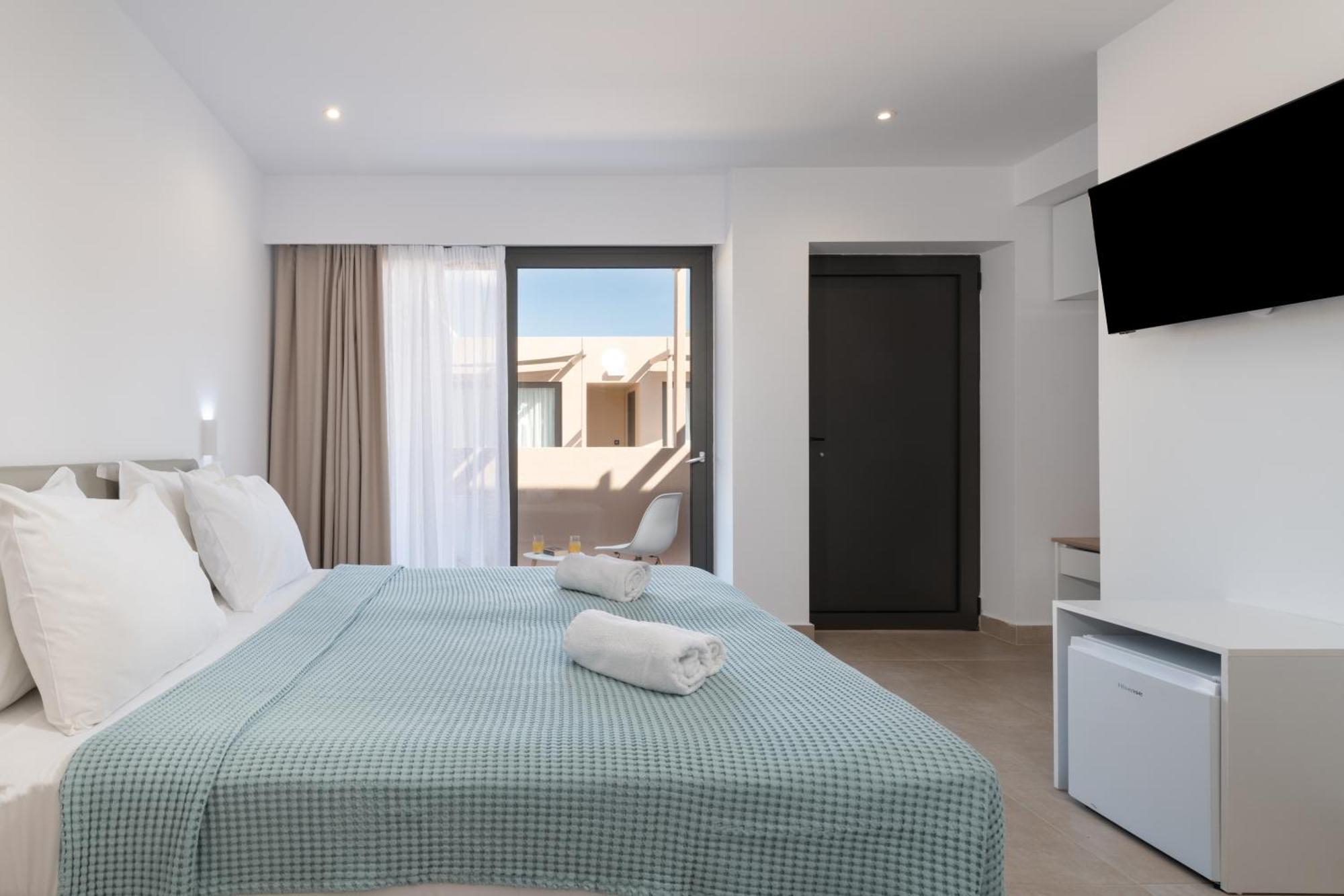 Golden Bee Lifestyle Hotel Stalida Exterior photo
